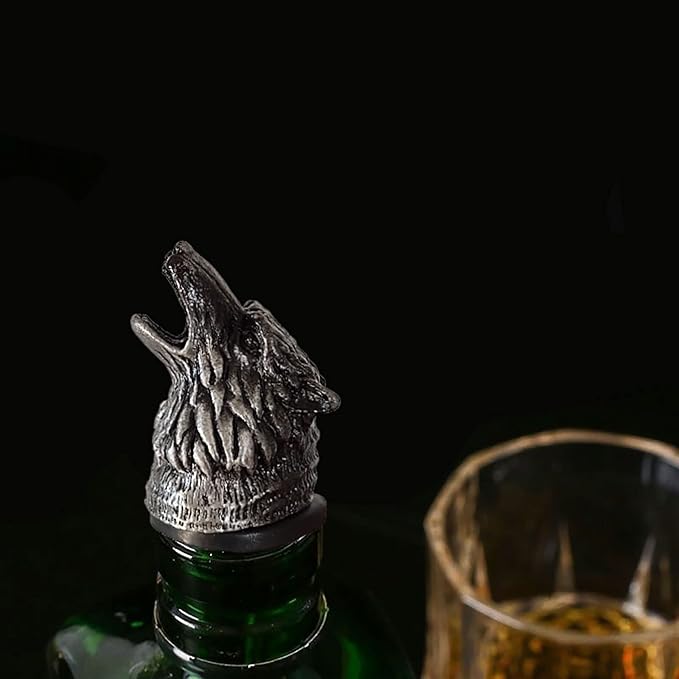 Wine Aerator Pourer, Stainless Steel Liqour Pourer with Bottle Stopper Retro Style Premium Wine Pourer Bottle Pour Spout Stopper (Wolf)
