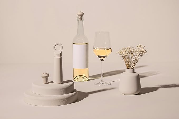 Vacu Vin Host Wine Set – Sand (4-Piece) – Gift-Worthy Wine Accessory Bundle with Cooler, Vacuum Saver, Twister Corkscrew & Drip-Free Server – Made from Recycled Material