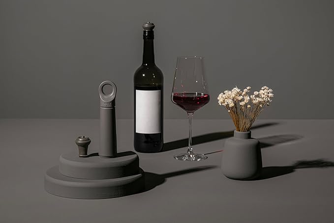 Vacu Vin Host Wine Set – Graphite (4-Piece) – Gift-Worthy Wine Accessory Bundle with Cooler, Vacuum Saver, Twister Corkscrew & Drip-Free Server – Made from Recycled Material