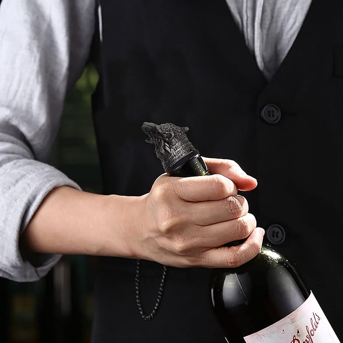 Wine Aerator Pourer, Stainless Steel Liqour Pourer with Bottle Stopper Retro Style Premium Wine Pourer Bottle Pour Spout Stopper (Wolf)