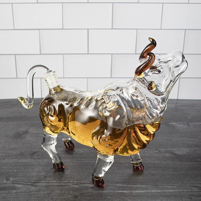 Charging Bull Whiskey Decanter - 1000ml El Matador Wall Street Bull Liquor Dispenser - Unique Glass Bullfighter Carafe for Bourbon, Scotch, Vodka - Cool Office Decor & Birthday Gift for Men, Boss