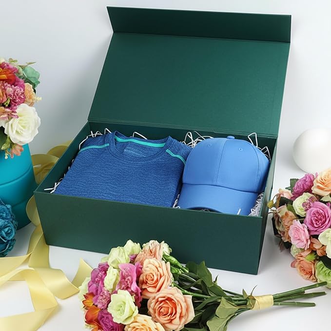 YINUOYOUJIA Large Green Gift Boxes with Lid,14"x9"x4.5" Magnetic Gift Box with Ribbon,Cards and Envelopes for Presents,Great for Wedding,Birthdays,Crafting,Gift Packaging.