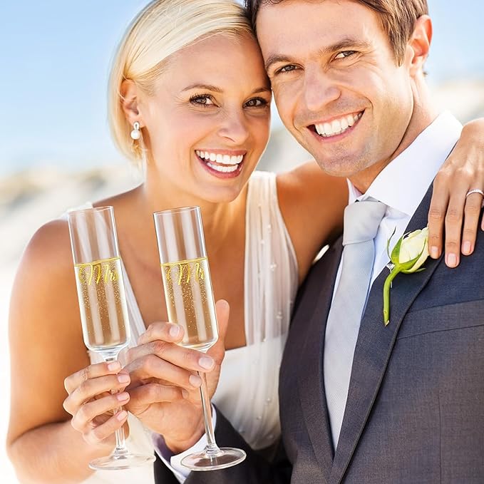 Mr and Mrs Champagne Flutes Set of 2, Crystal Bride and Groom Champagne Glasses, Engagement Bridal Shower and Registry Gifts for Couple Newlyweds, Wedding Anniversary Toasting Glasses with Wooden Box