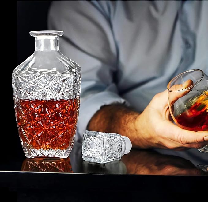 Whiskey Decanter Set,800ML Elegant Liquor Carafe with Ornate Glass Stopper and 2 Matching Whisky Tumblers–Whisky,Scotch, Liquor, Wine, Bourbon, Gin, Rum, Tequila, Vodka and Brandy (Diamond Style)
