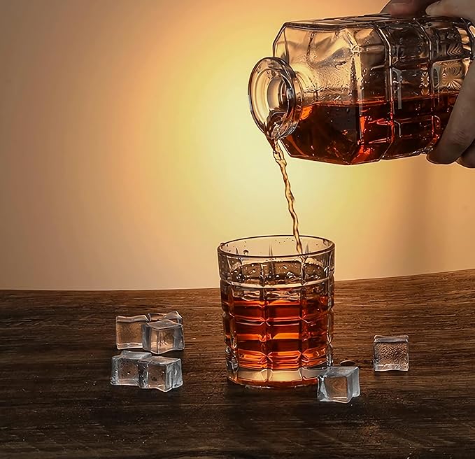 Whiskey Decanter Set,800ML Elegant Liquor Carafe with Ornate Glass Stopper and 2 Matching Whisky Tumblers–Whisky,Scotch, Liquor, Wine, Bourbon, Gin, Rum, Tequila, Vodka and Brandy (Rural Style)