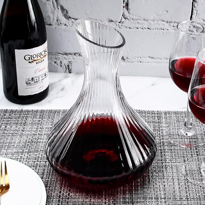 Wine Decanter Aerator Carafe, 53oz/1600ml Glass Wine Aerator with Vertical Stripe Design, Large Capacity Glass Carafe for Wine Aeration, Perfect for Wine Aeration and Display (53 oz)