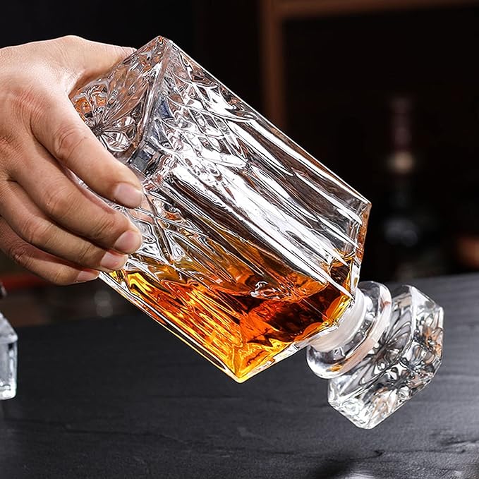 950ML whisky decanter with glass stopper, suitable for Scotch whisky, Baijiu, bourbon whisky, wine and mouthwash (1)