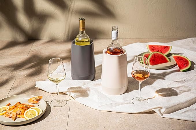 Vacu Vin Host Wine Set – Graphite (4-Piece) – Gift-Worthy Wine Accessory Bundle with Cooler, Vacuum Saver, Twister Corkscrew & Drip-Free Server – Made from Recycled Material