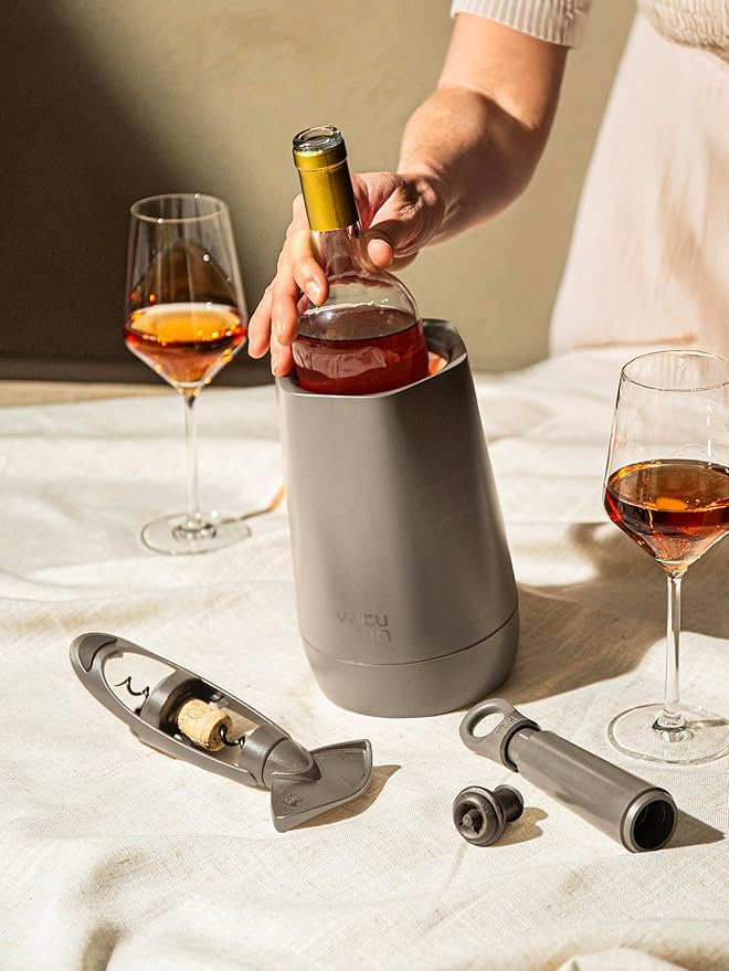 Vacu Vin Host Wine Set – Graphite (4-Piece) – Gift-Worthy Wine Accessory Bundle with Cooler, Vacuum Saver, Twister Corkscrew & Drip-Free Server – Made from Recycled Material