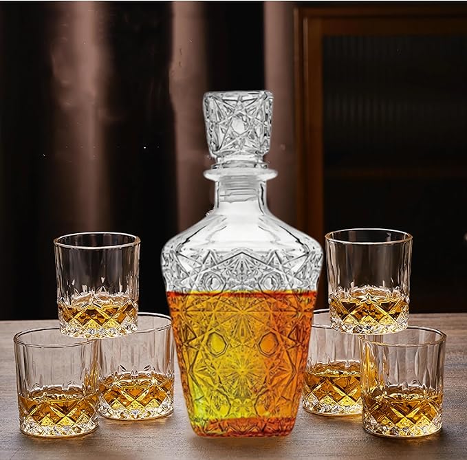Whiskey Decanter Set,800ML Elegant Liquor Carafe with Ornate Glass Stopper and 2 Matching Whisky Tumblers–Whisky,Scotch, Liquor, Wine, Bourbon, Gin, Rum, Tequila, Vodka and Brandy (Diamond Style)