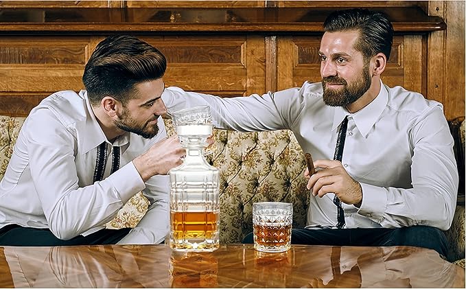 Whiskey Decanter Set,800ML Elegant Liquor Carafe with Ornate Glass Stopper and 2 Matching Whisky Tumblers–Whisky,Scotch, Liquor, Wine, Bourbon, Gin, Rum, Tequila, Vodka and Brandy (Rural Style)