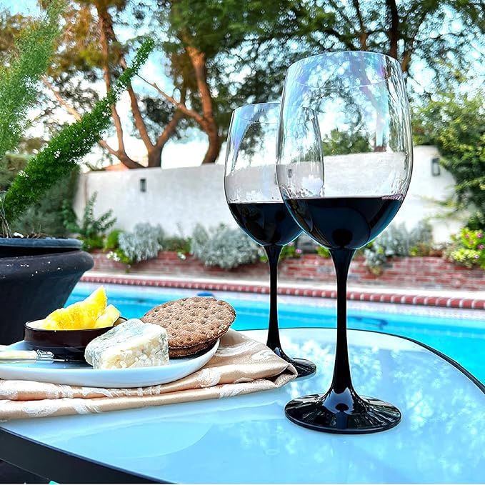 Lily's Home Unbreakable Stemmed Red Wine Glasses, Made of Non Breakable Shatterproof Plastic, Indoor and Outdoor Drinkware, Reusable and Dishwasher-Safe, 22 oz. Each, Set of 4 (Black Stem)